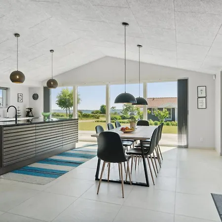 Niska - 200m From The Sea By Interhome Rønde