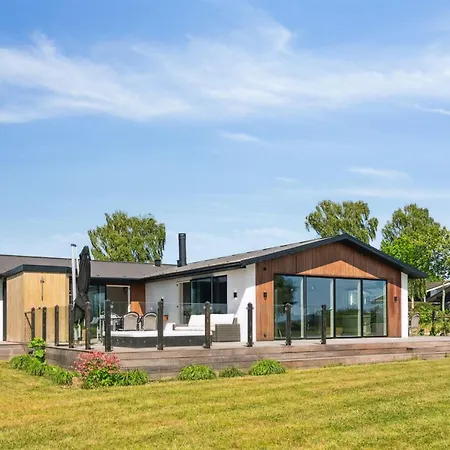 Niska - 200m From The Sea By Interhome Feriehus *